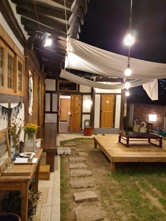 Hundred Years Hanok Мокпо Экстерьер фото