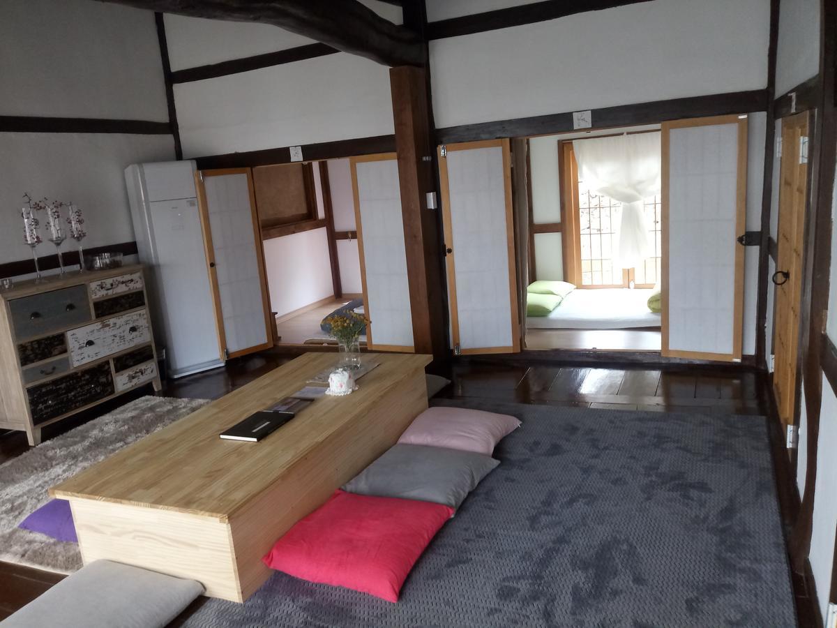 Hundred Years Hanok Мокпо Экстерьер фото